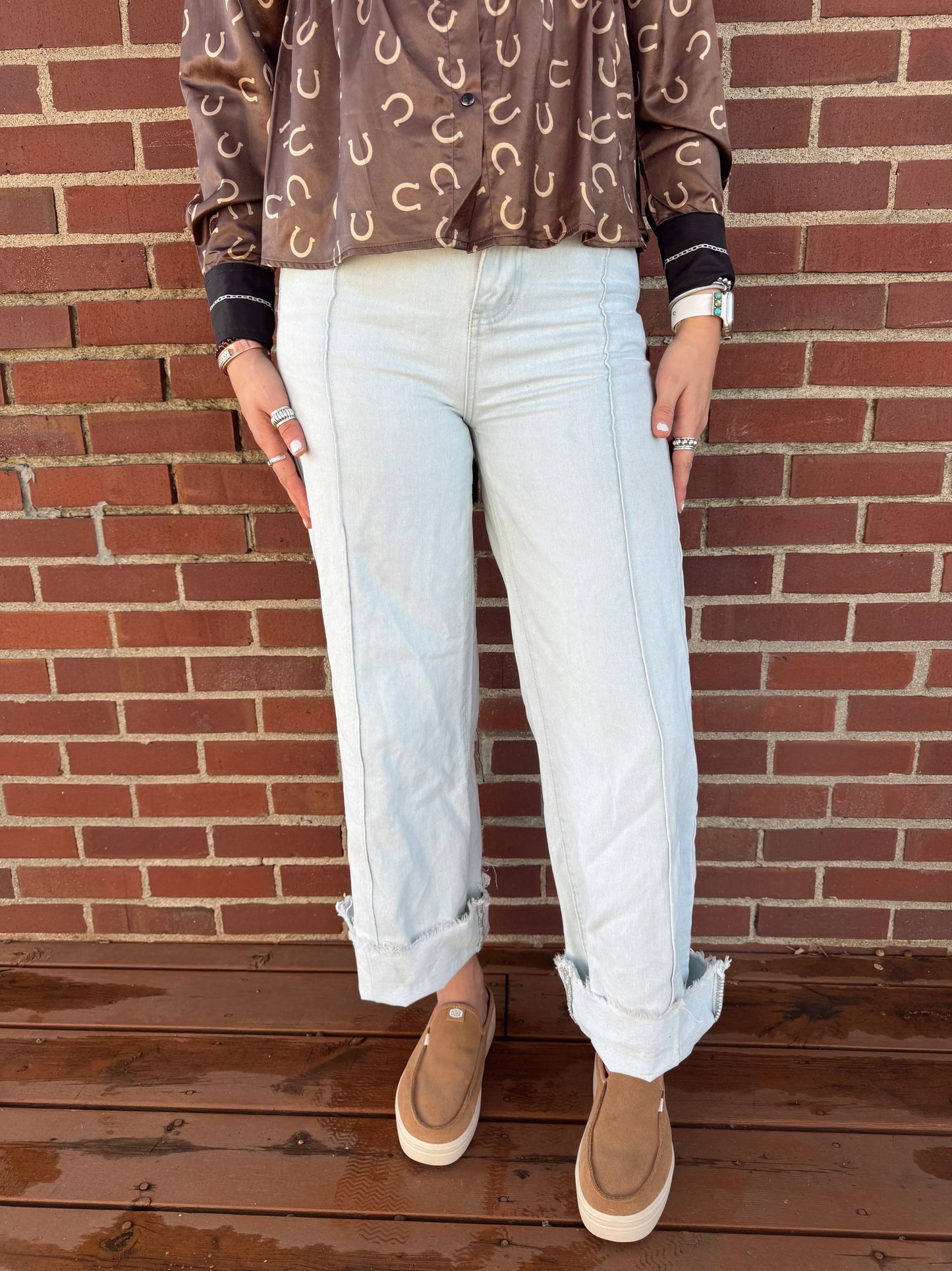 Front Stitch Jean (Light Wash)