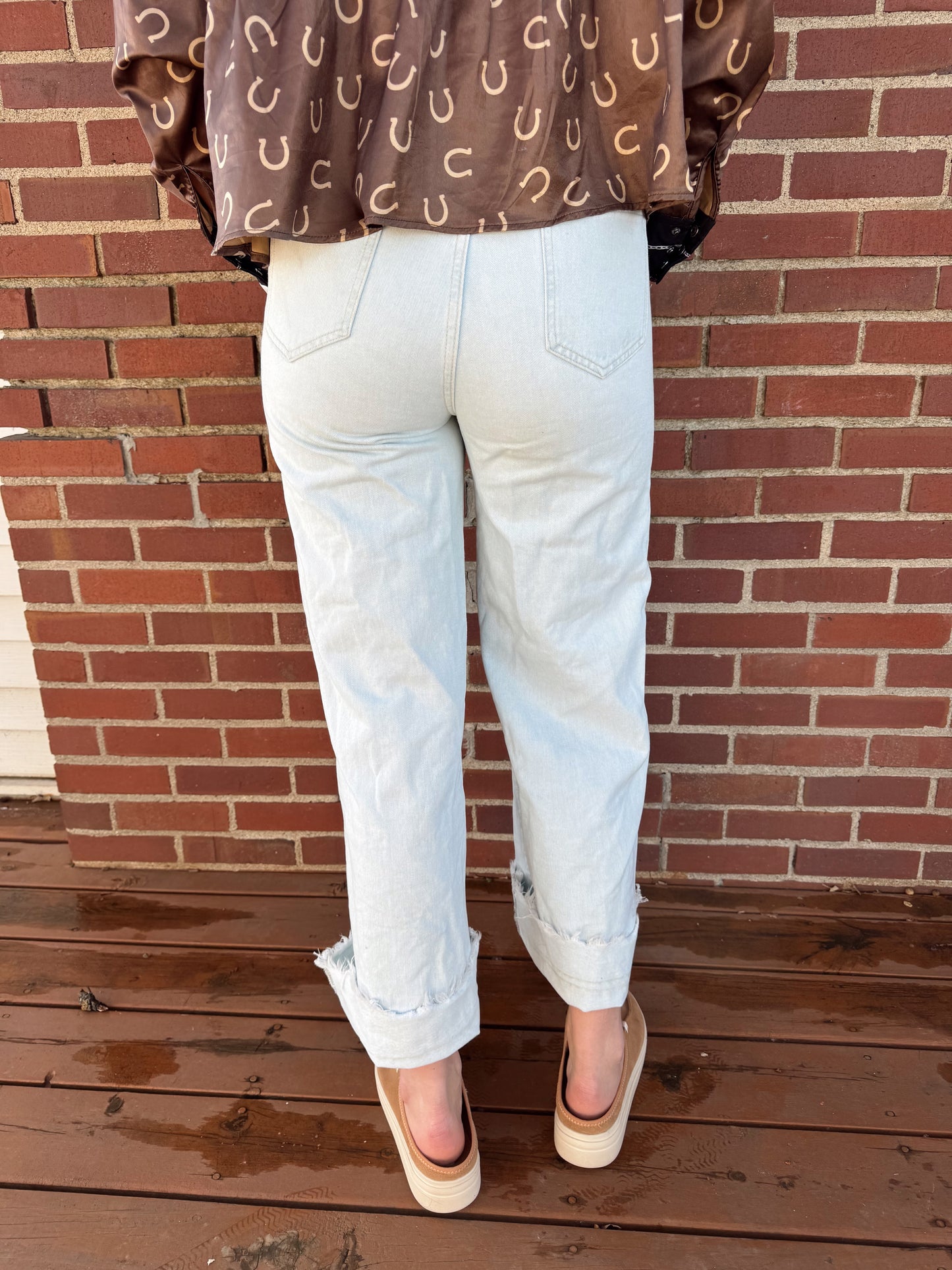 Front Stitch Jean (Light Wash)