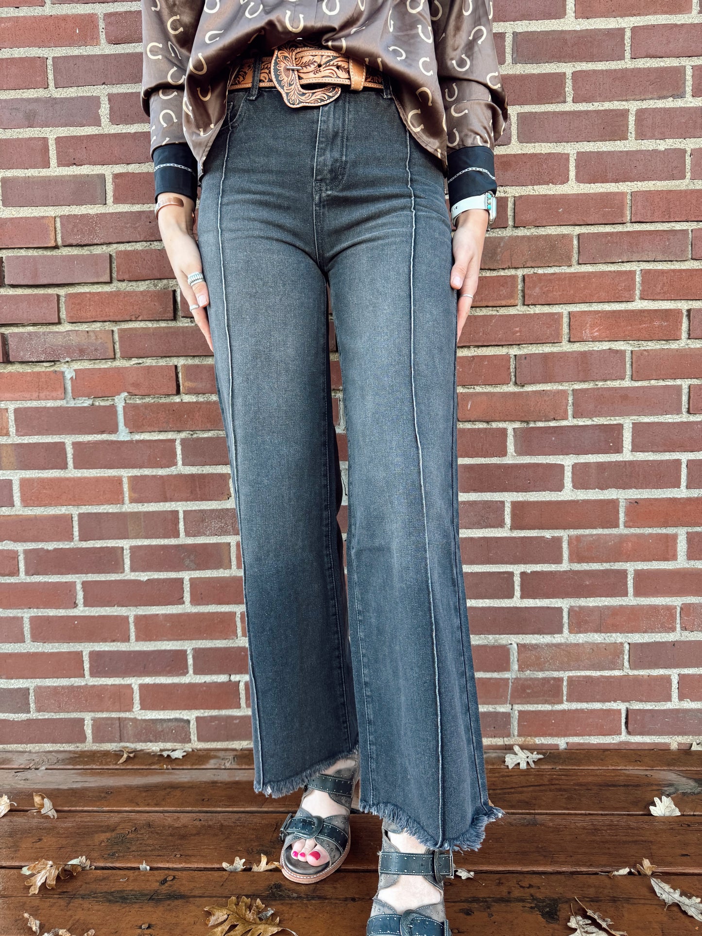 Front Stitch Jeans (Black)